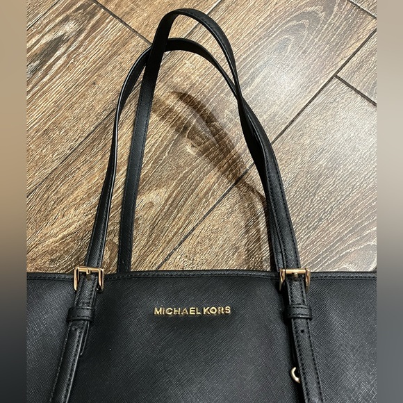 Micheal Kors large black leather shoulder tote bag - Picture 3 of 16